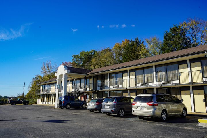 Hotel 5 of 54