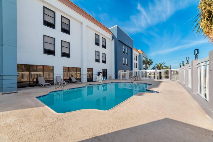 Comfort Inn & Suites Portland Corpus Christi