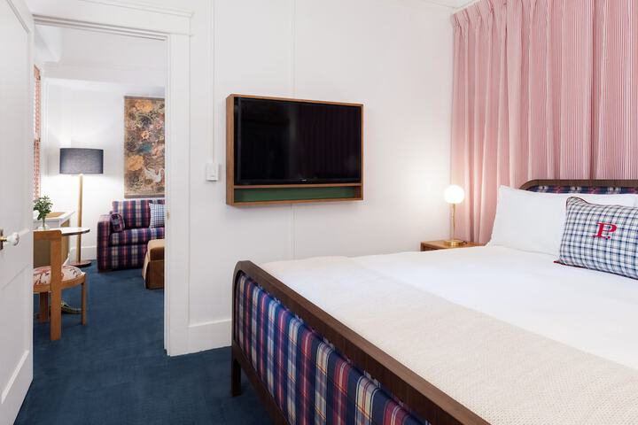 Room 15 of 56