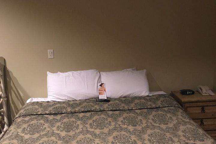 Room 98 of 151