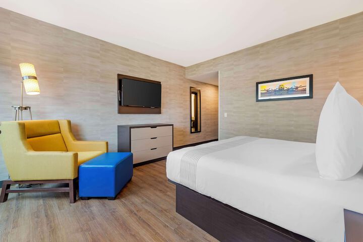 Room 6 of 31