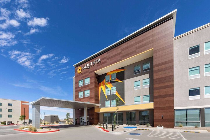 Hotel 5 of 45