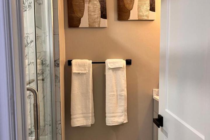 Private Apartment / Suite