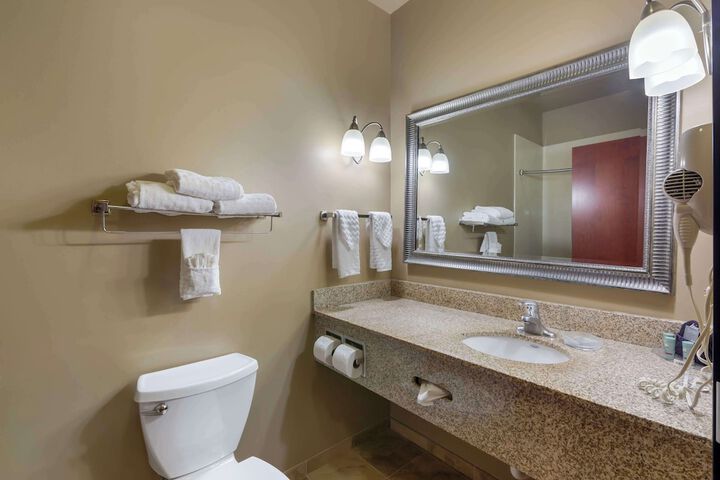Room 6 of 39