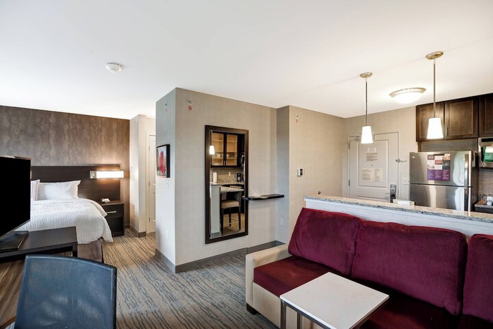 Room 14 of 26