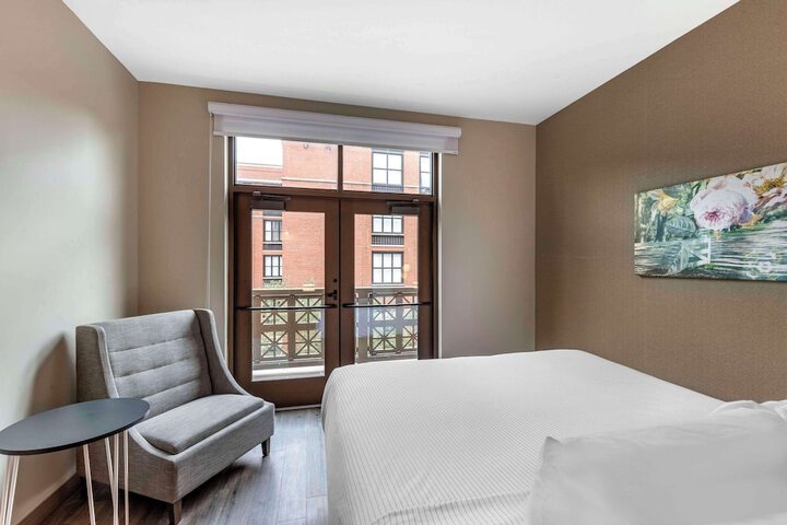 Room 21 of 58
