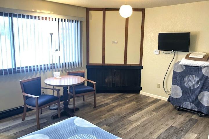 Waterway Inn