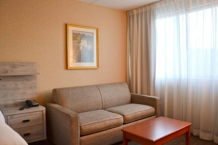 Amenida Residences