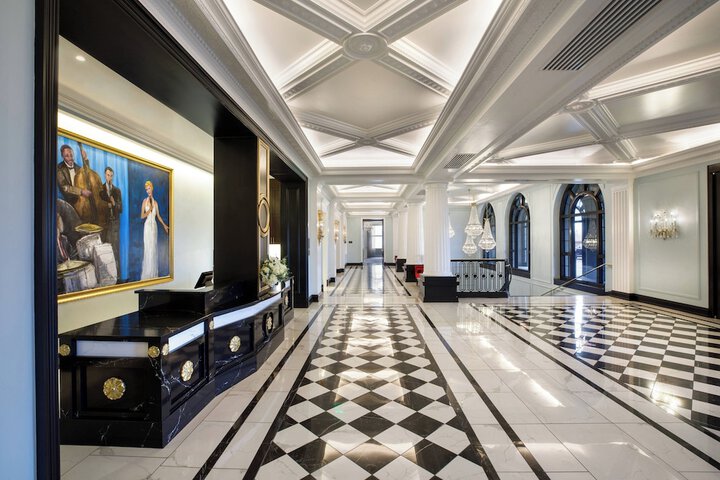 Hotel Carmichael Autograph Collection