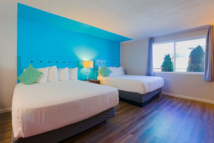 Coast River Inn by OYO Seaside