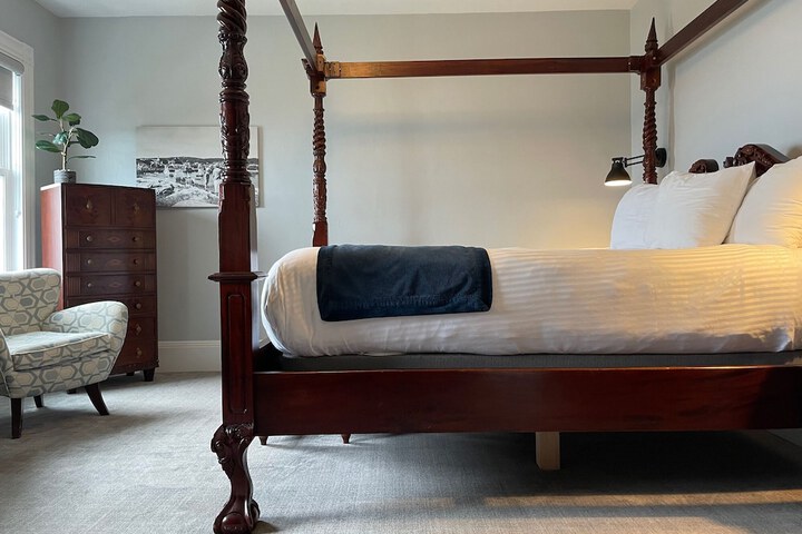 Emerson Inn