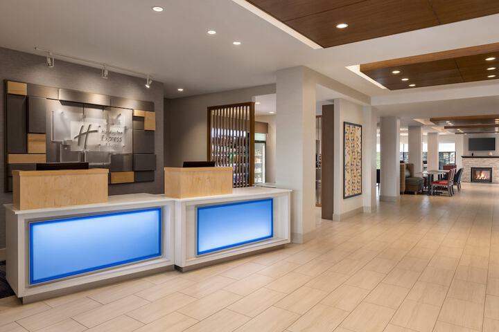 Hotel Interior 14 of 34