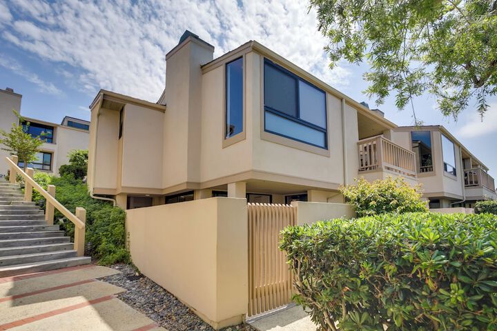 Solana Beach Condo w / Community Pool Beach Access