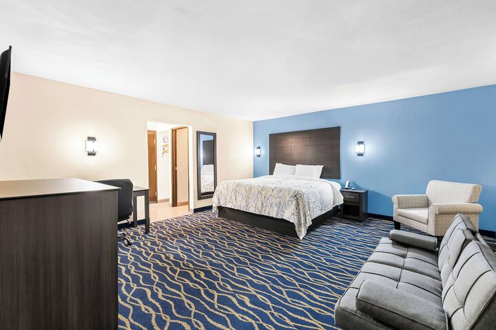 Room 21 of 30