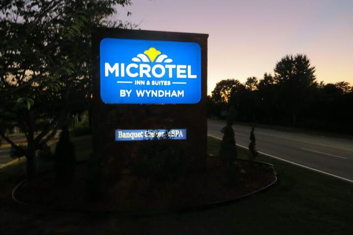 Microtel Inn & Suites by Wyndham Stockbridge / Atlanta I-75