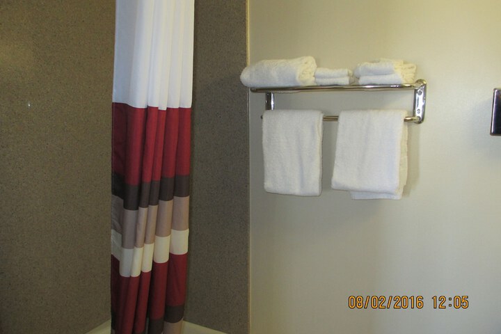 Room 35 of 61