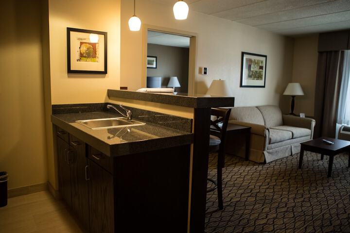 Room 16 of 34