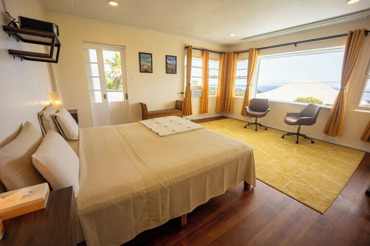 Hilltop Vacation Rental