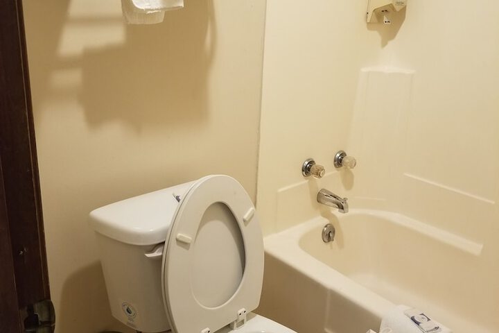 Room 3 of 11