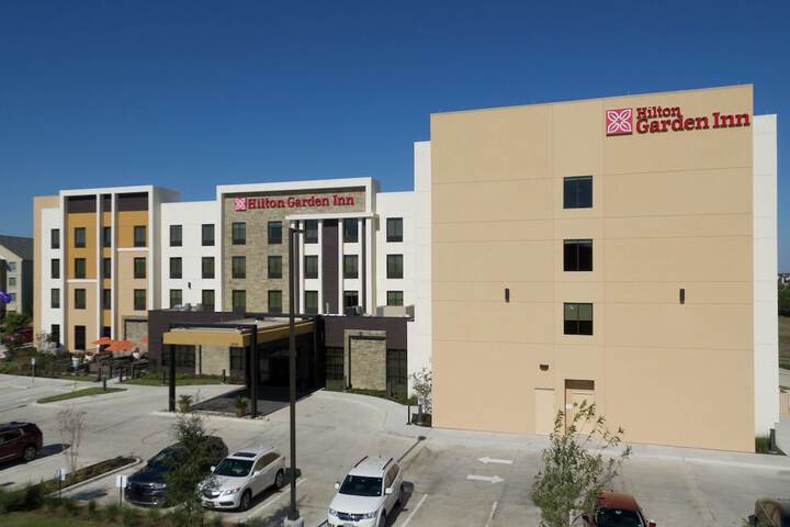 Hotel 3 of 37