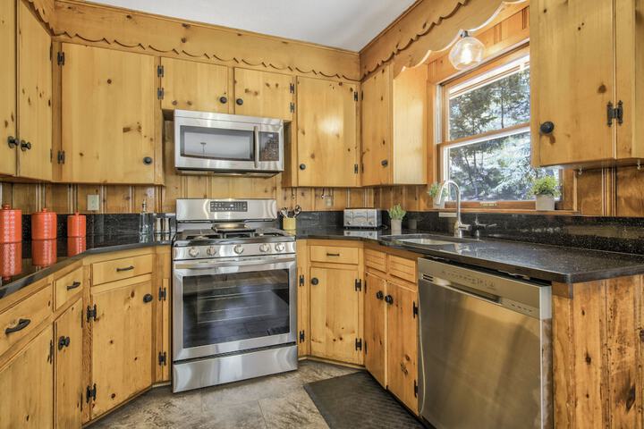 Adventure Cabin