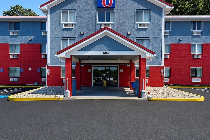Motel 6 Morehead KY