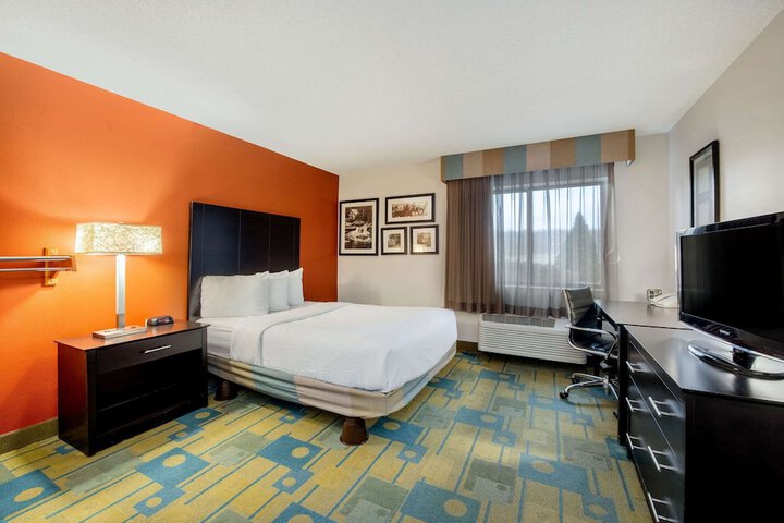 Room 42 of 50