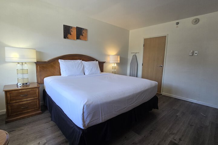 Ramada by Wyndham Anchorage
