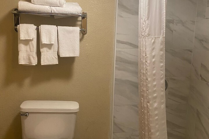 Room 11 of 41