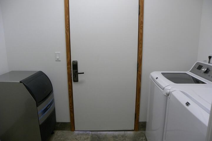 Room 16 of 46