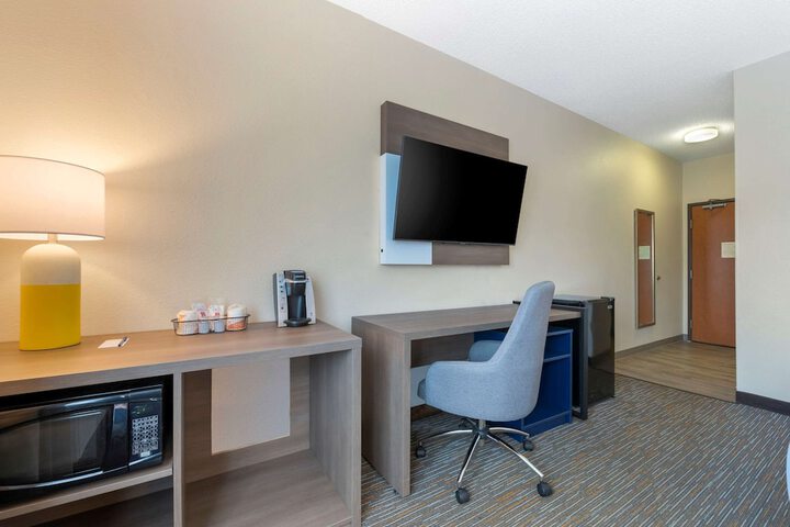 Comfort Inn & Suites Zanesville City Center