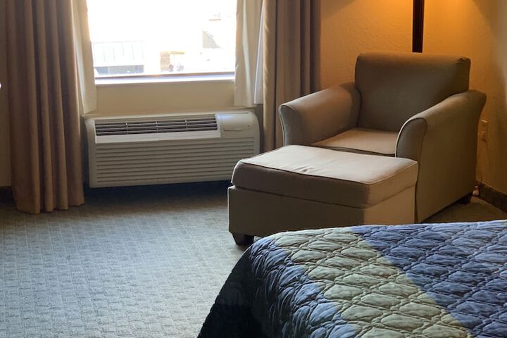 Room 12 of 36