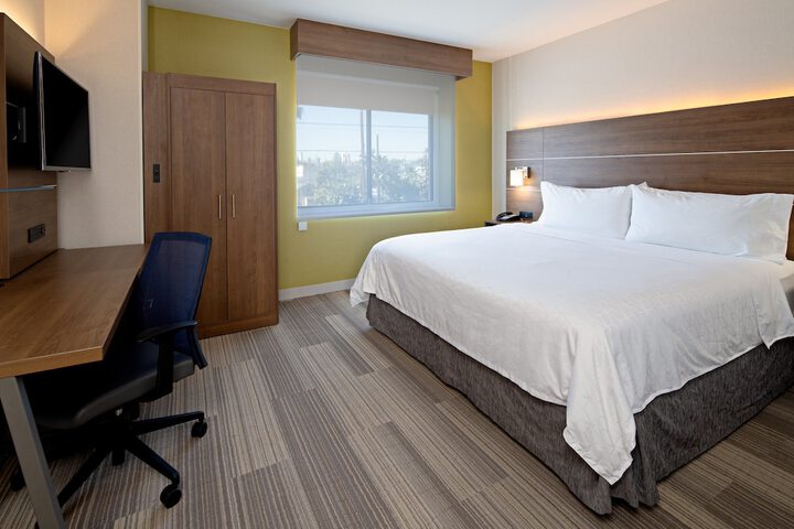 Room 21 of 38