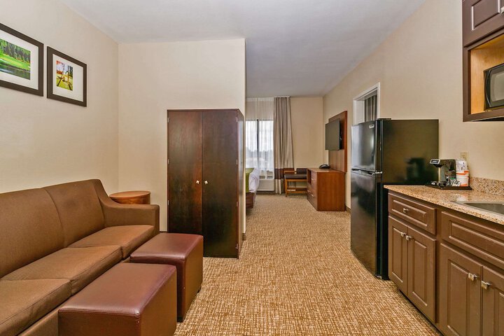Room 18 of 41