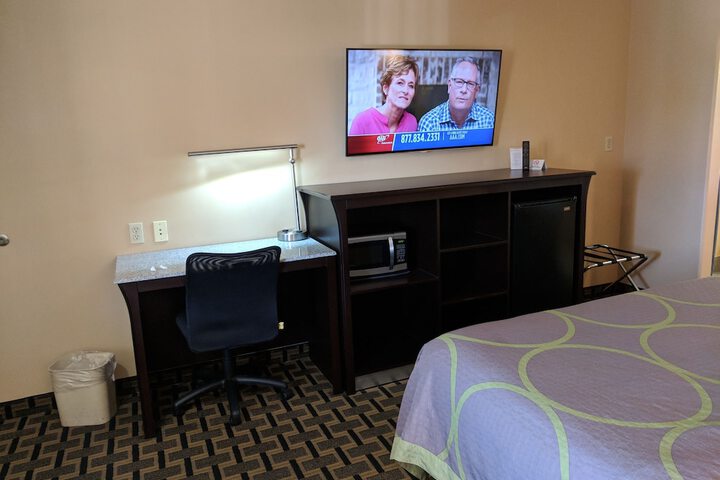 Room 16 of 44