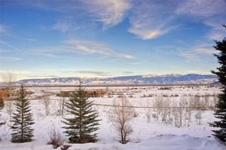 Snow Ridge by Jhrl