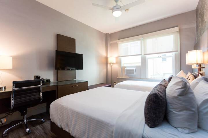 Room 19 of 38