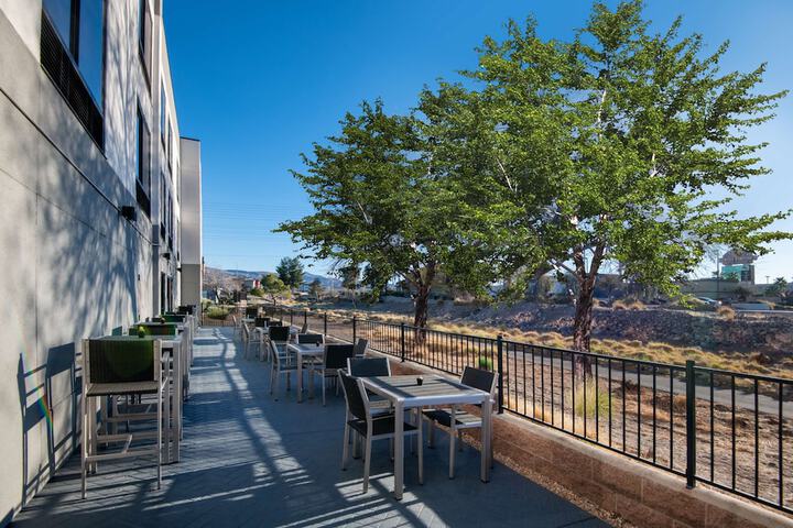 Terrace/Patio 40 of 44