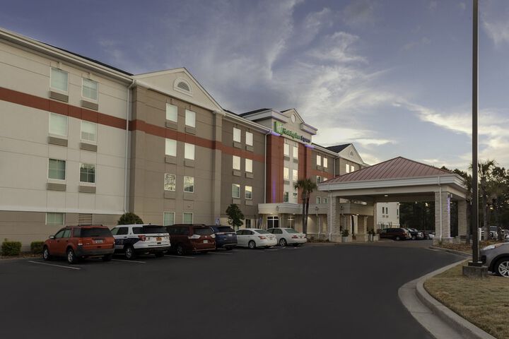 Hotel 3 of 25