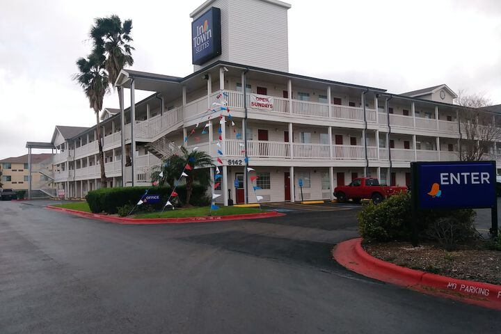 Hotel 3 of 15