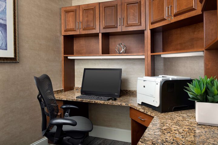 Business Center 43 of 43
