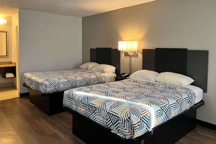 Room 17 of 22