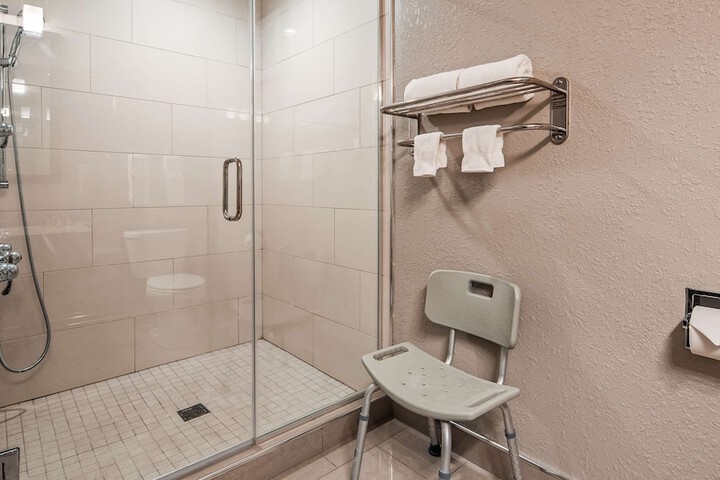 Best Western Plus North Joliet