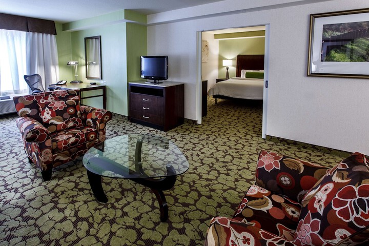 Room 22 of 115