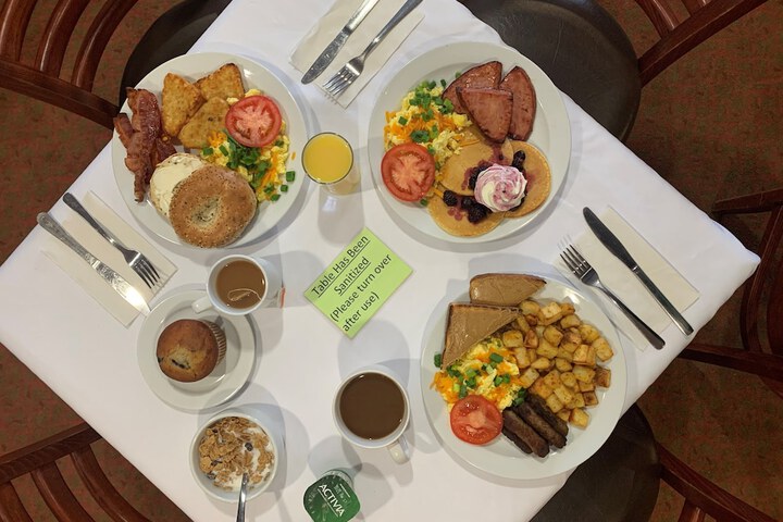 Breakfast/Coffee Service 37 of 40