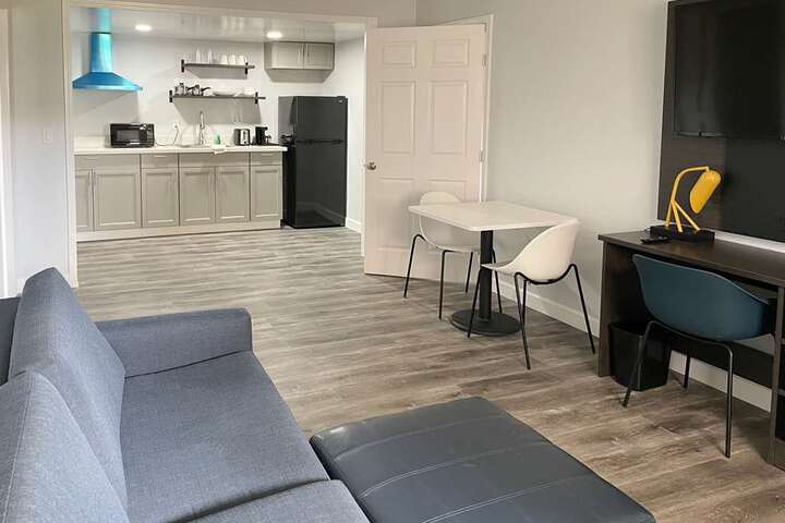Suite 44 of 100