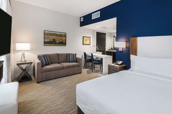 Embassy Suites by Hilton College Station TX