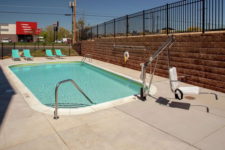 Pool 3 of 34