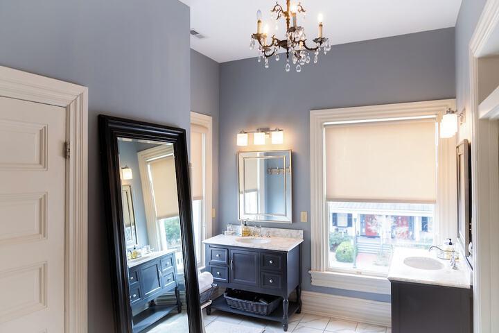 The Jarvis at 220