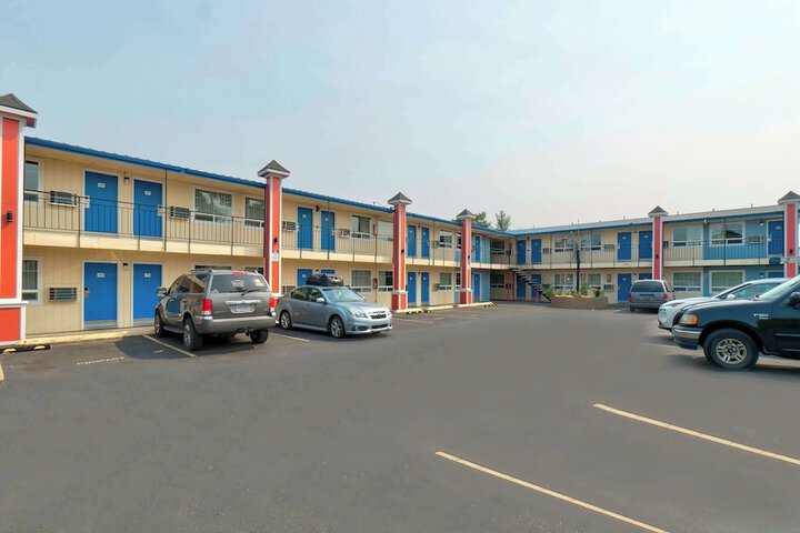 Studio 6 Suites Albany OR